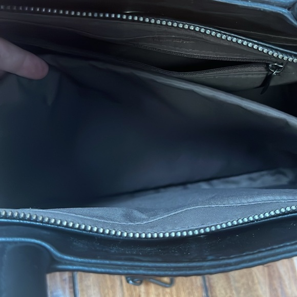 Matt n Nat Vegan Leather Computer Bag - Picture 4 of 7